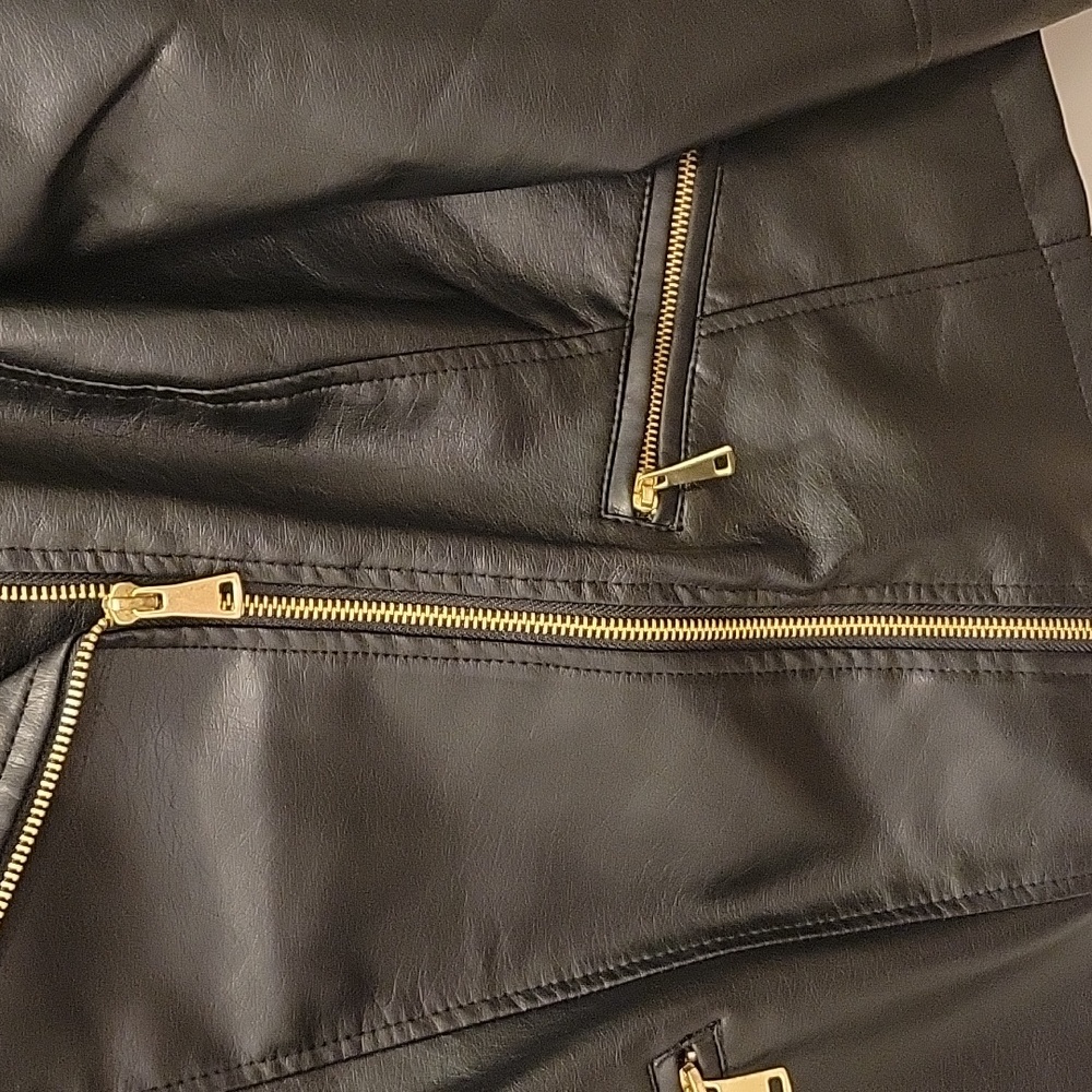 NWT New Look Black Leather Jacket - Picture 3 of 8